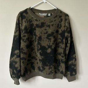 Loungy by Giuliana Teddy Sweatshirt in Army Green/Black